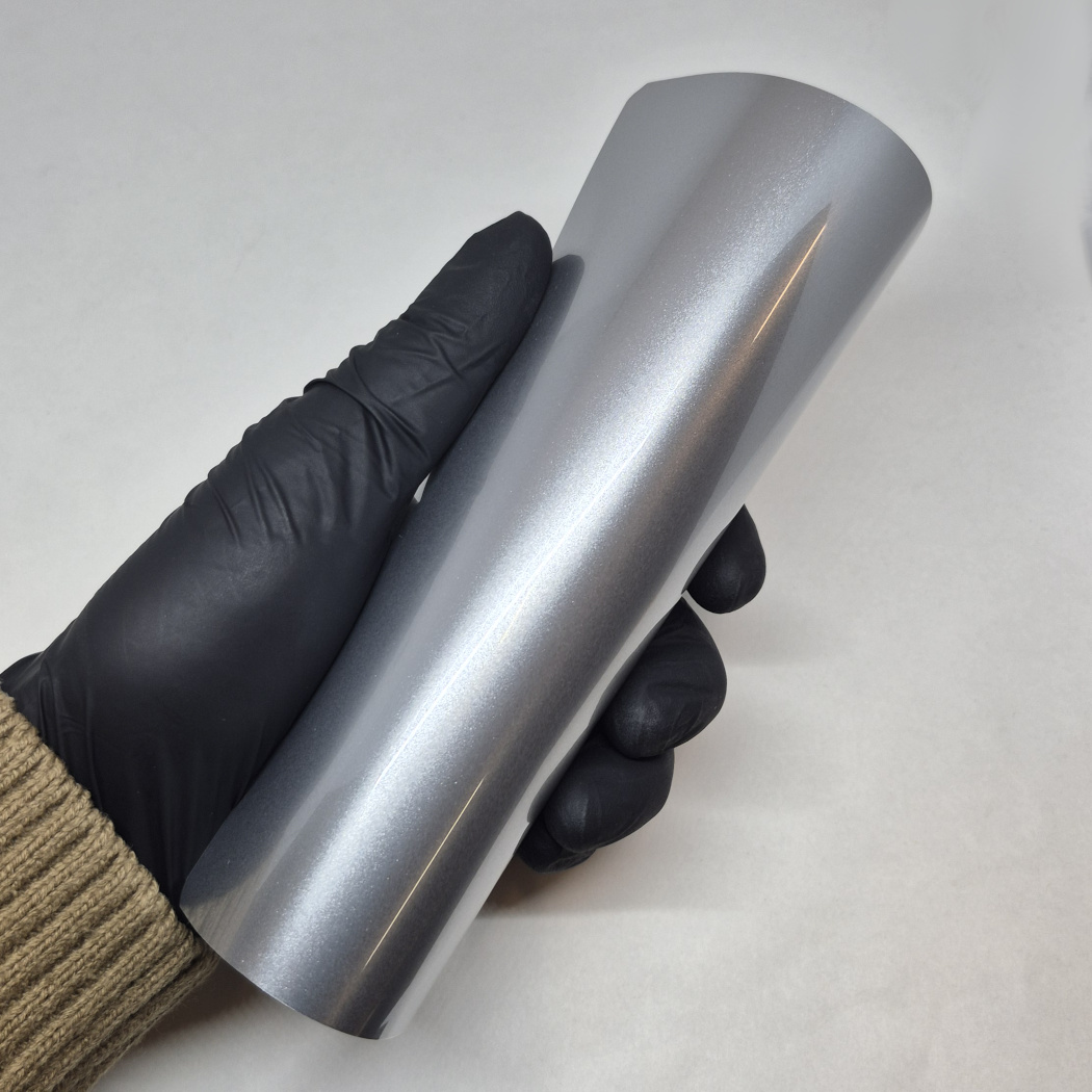 WunderVinyl Super Gloss+ Metallic GT Silver LT yliteippauskalvo